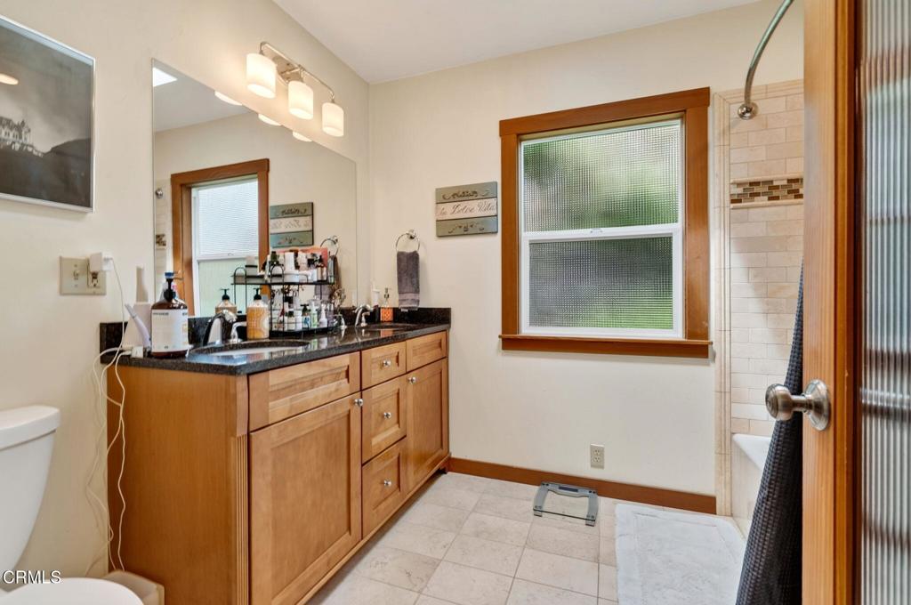 860 Myrtle Street Property Photo 17