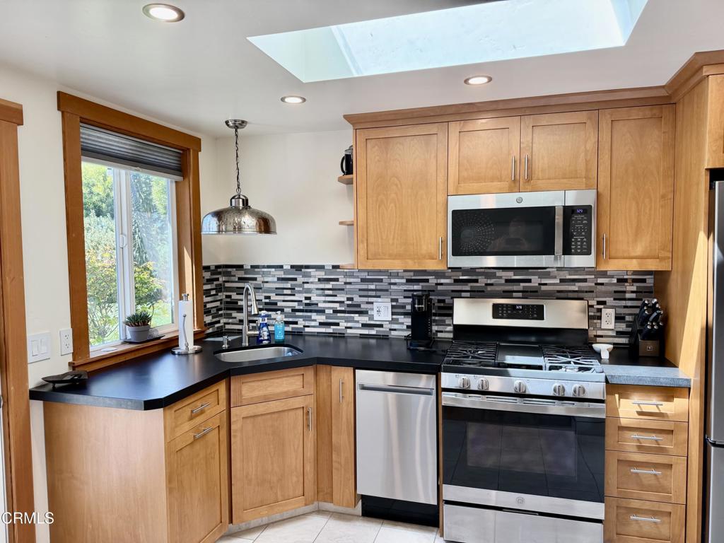 860 Myrtle Street Property Photo 42
