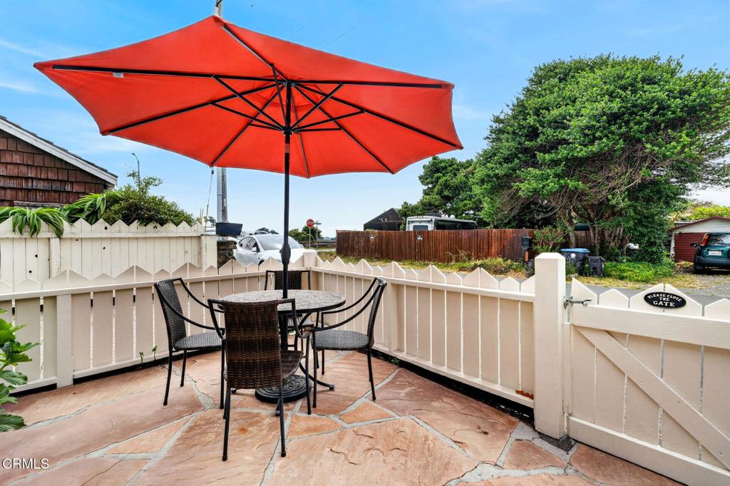 860 Myrtle Street Property Photo 49