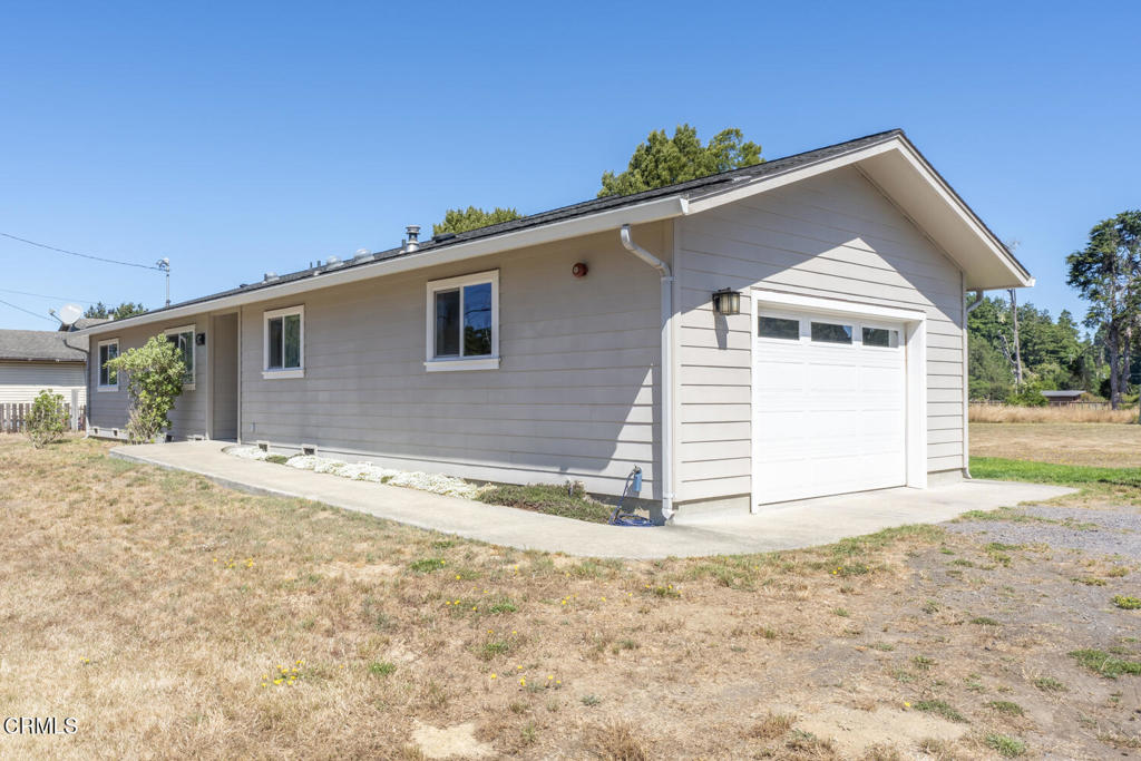 31540 Fort Bragg-sherwood Road Property Photo 3