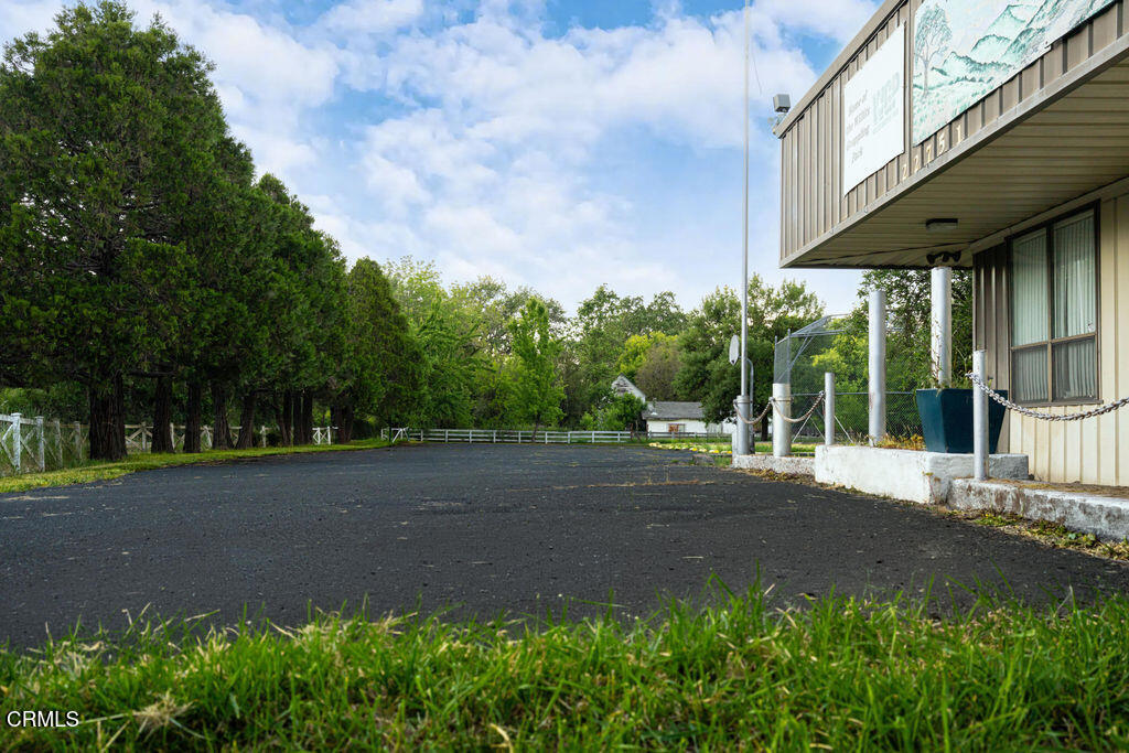 22751 Bray Property Photo 16