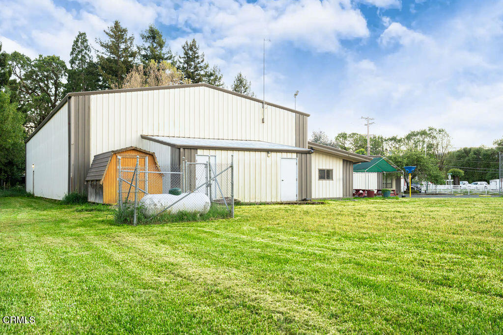22751 Bray Property Photo 26