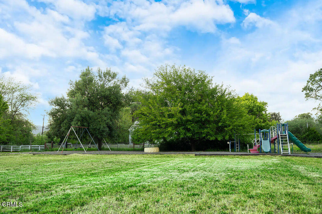 22751 Bray Property Photo 27