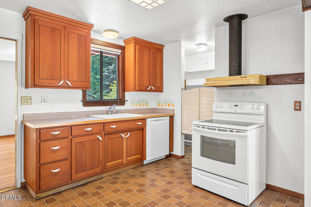 44660 Caspar Orchard Road Property Photo 4