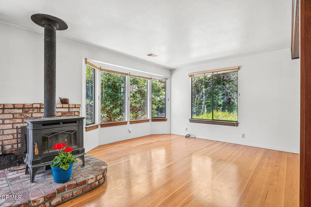 44660 Caspar Orchard Road Property Photo 6