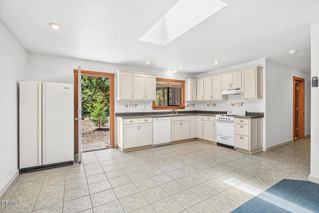 44660 Caspar Orchard Road Property Photo 22