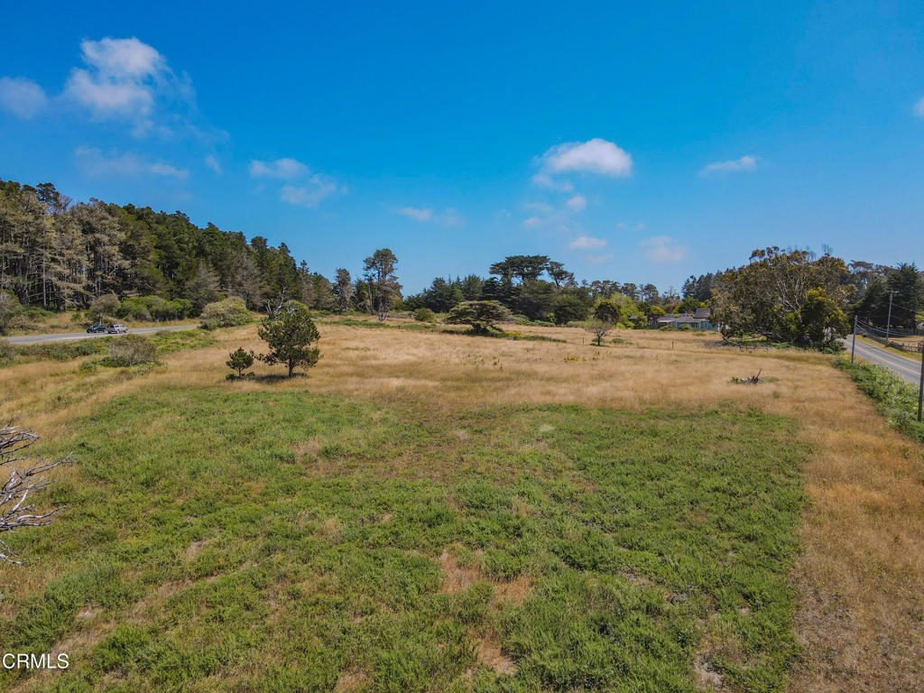 15455 Caspar Road Property Photo 9
