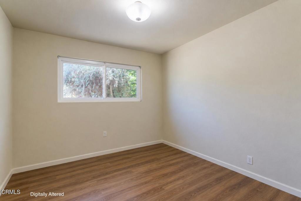 1072 E Chestnut Street Property Photo 11