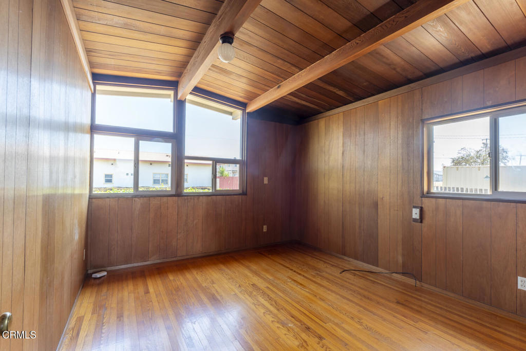 143 S Corry Street Property Photo 11