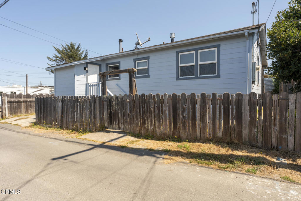 143 S Corry Street Property Photo 22