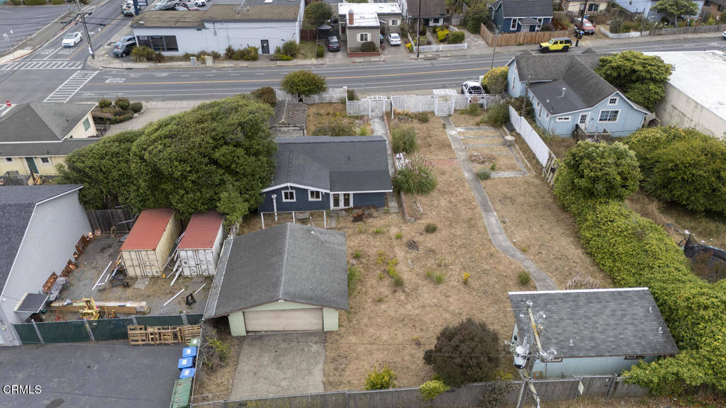 525 S Franklin Street Property Photo 6