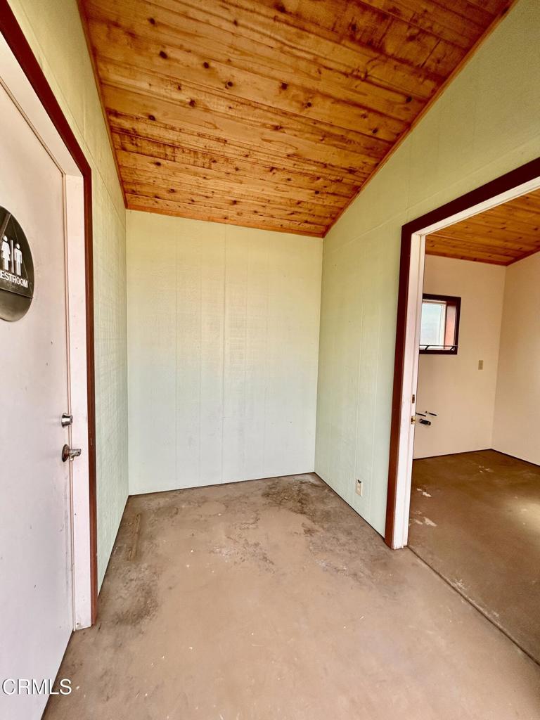 525 S Franklin Street Property Photo 11