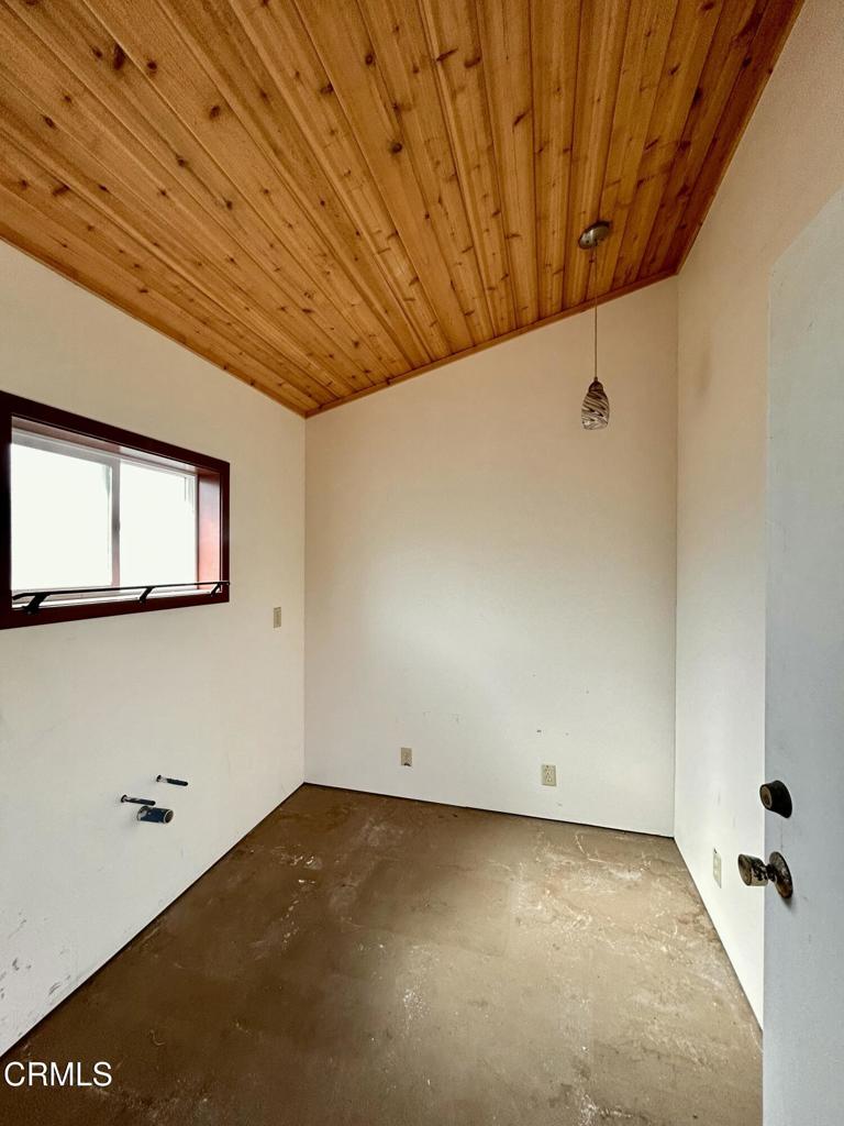 525 S Franklin Street Property Photo 13