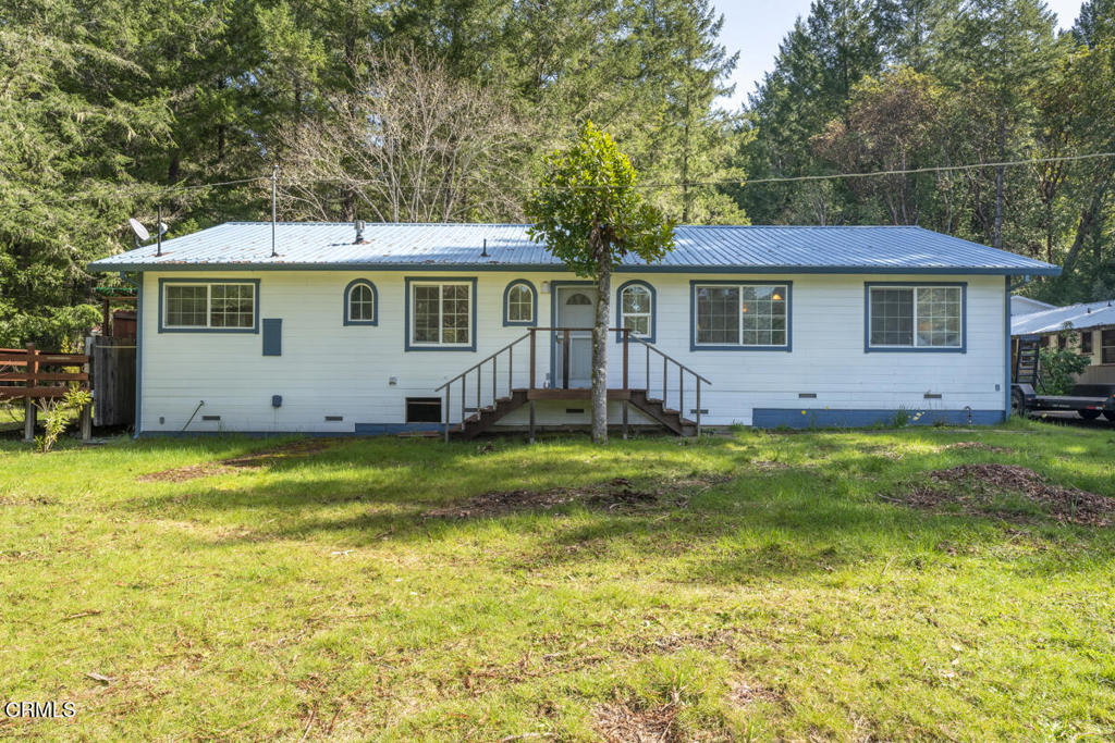 67951 N Hwy 101 Property Photo 1