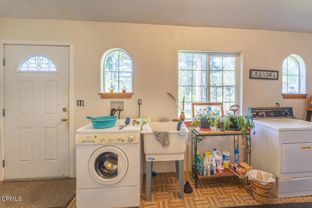 67951 N Hwy 101 Property Photo 14