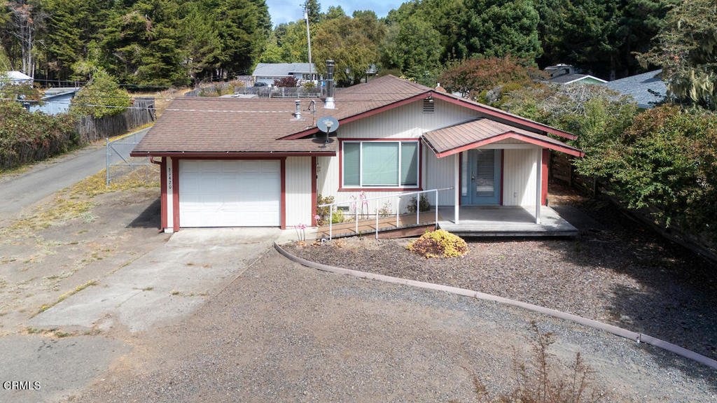 31420 Fort Bragg Sherwood Property Photo 1