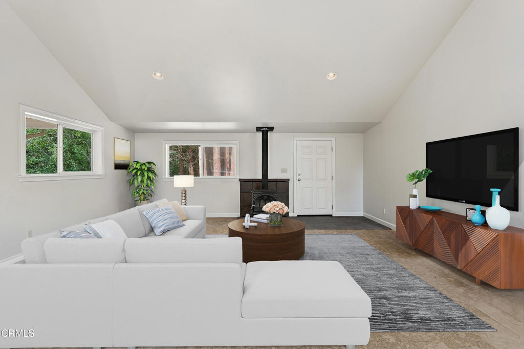 32800 Albion Ridge Road Property Photo 4