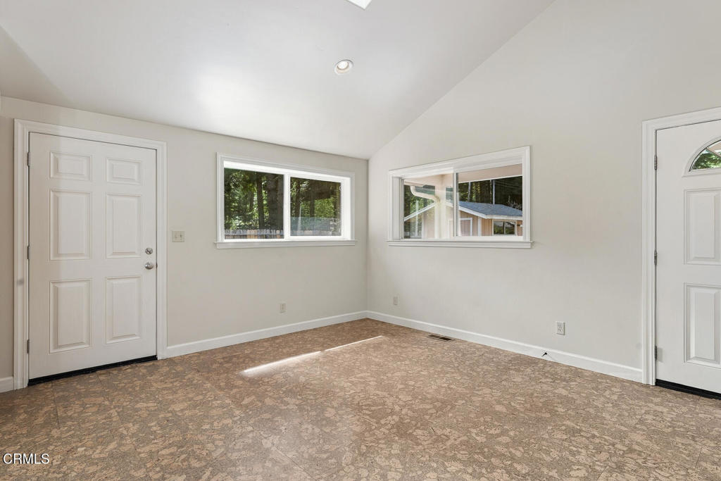 32800 Albion Ridge Road Property Photo 9