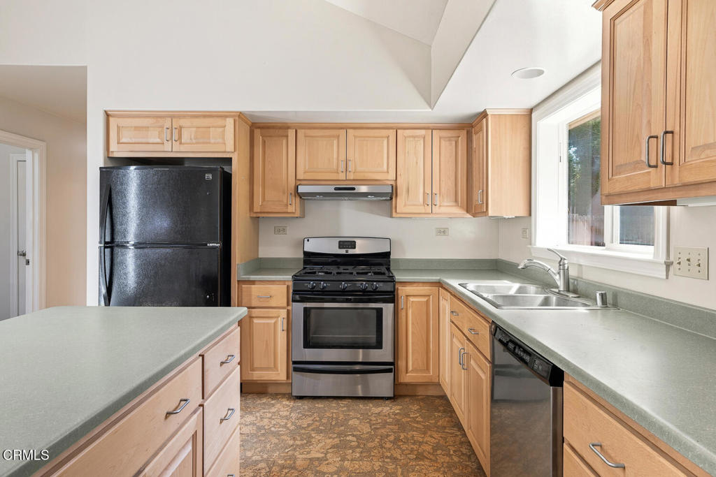 32800 Albion Ridge Road Property Photo 10