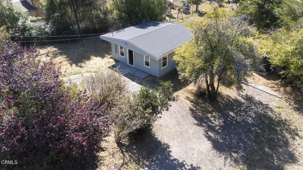 19260 Summers Lane Property Photo 4