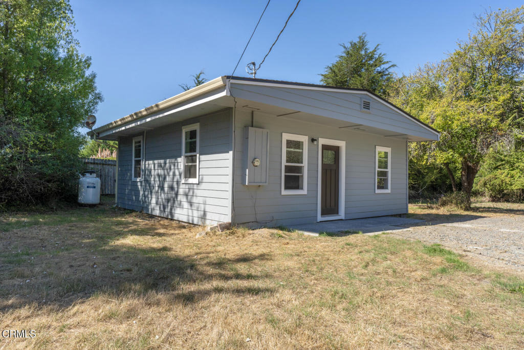 19260 Summers Lane Property Photo 6