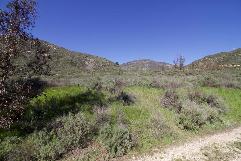 2210 Bailey Canyon Road Property Photo 2