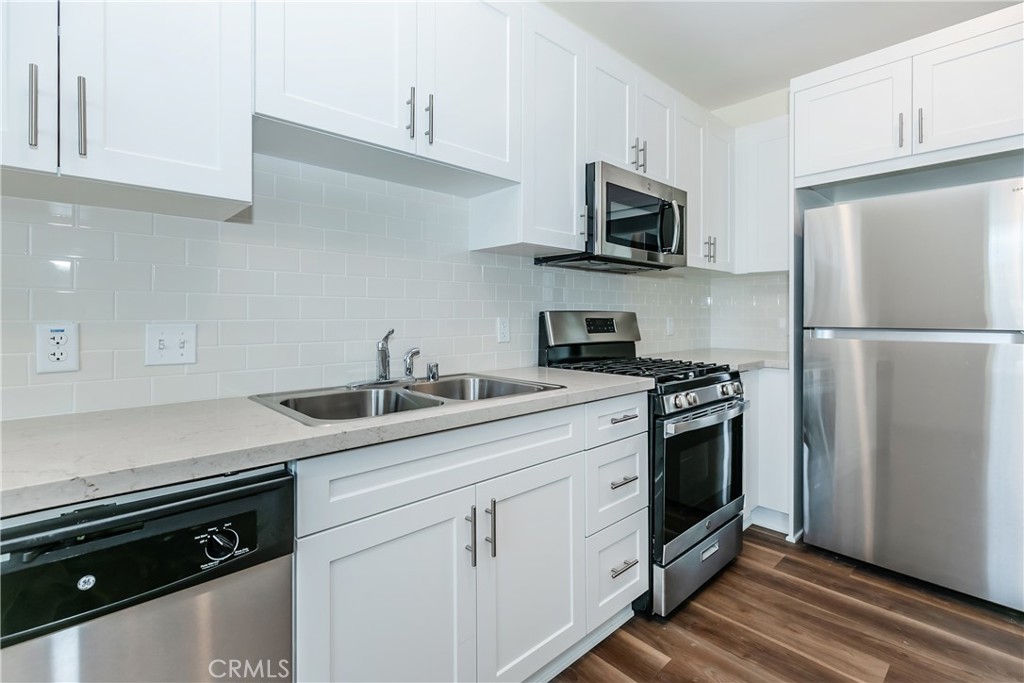 16850 Muscatel Property Photo 17