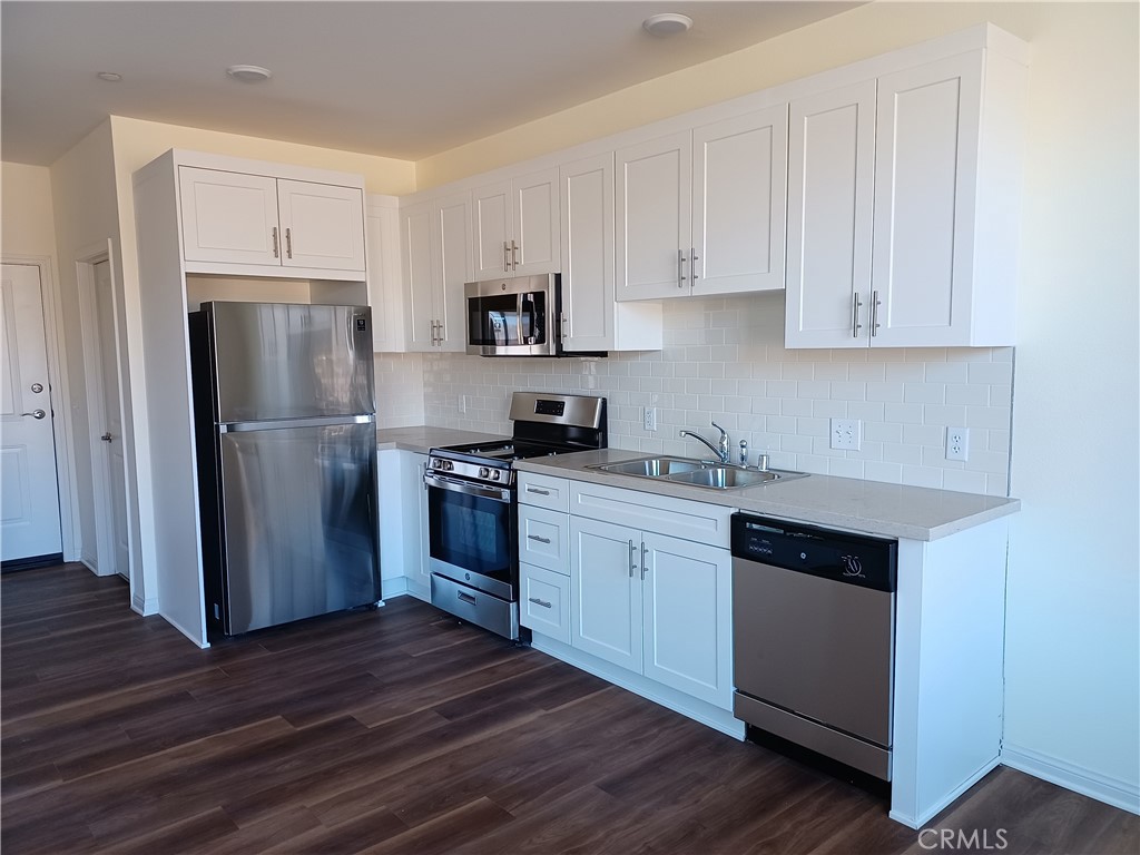 16850 Muscatel Property Photo 18