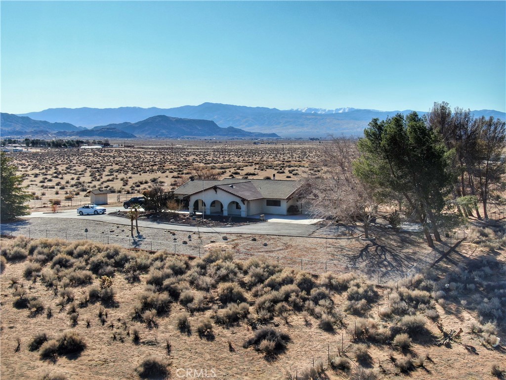 22149 Waalew Road Property Photo 2