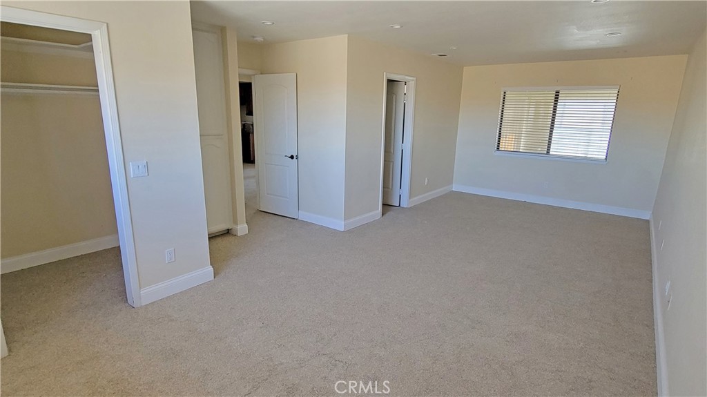 22149 Waalew Road Property Photo 14