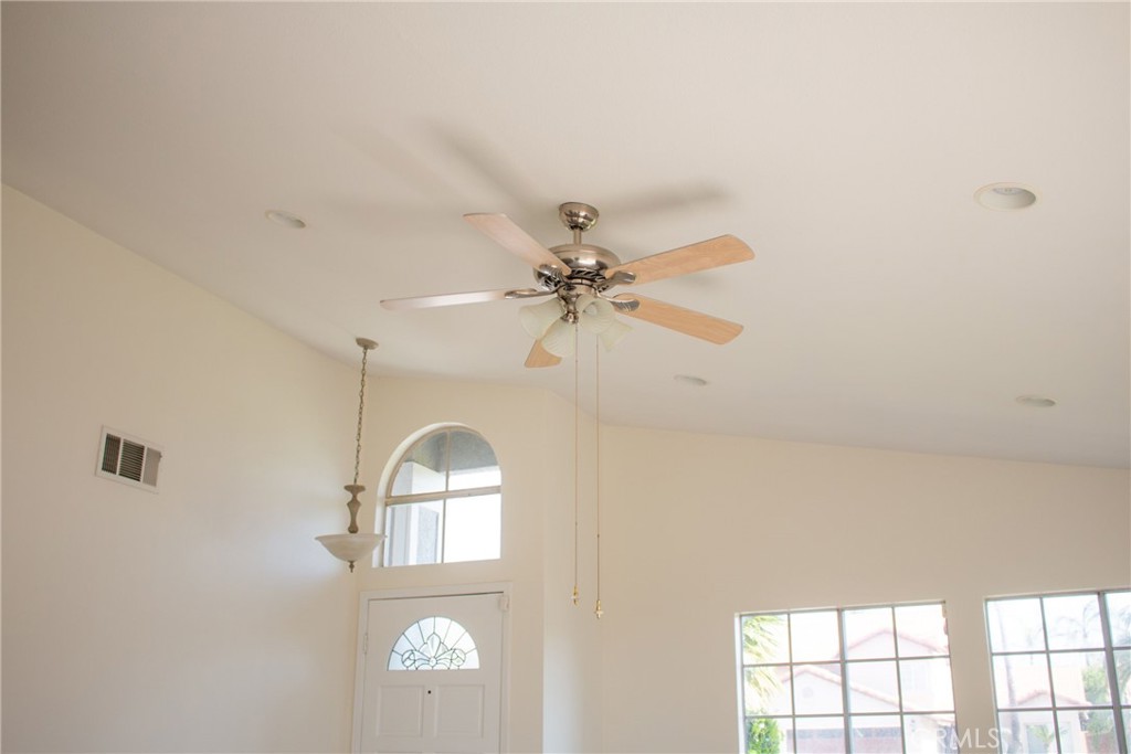 2147 W Fairview Drive Property Photo 5
