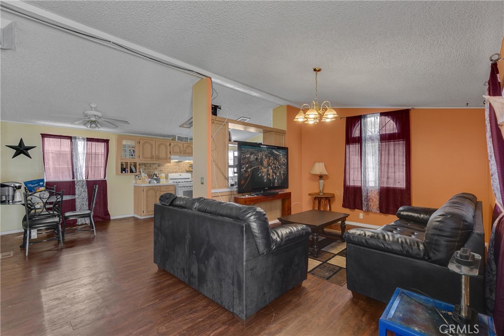 1855 Riverside Dr 264 Property Photo 5