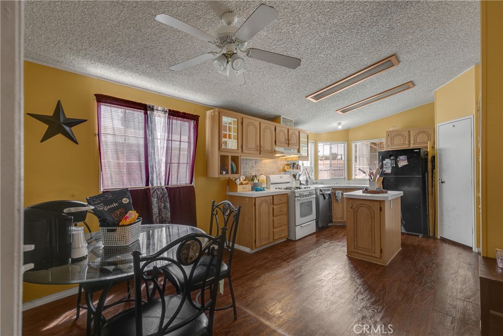 1855 Riverside Dr 264 Property Photo 9