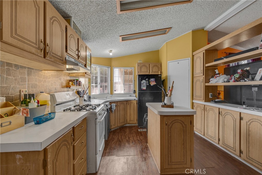 1855 Riverside Dr 264 Property Photo 11