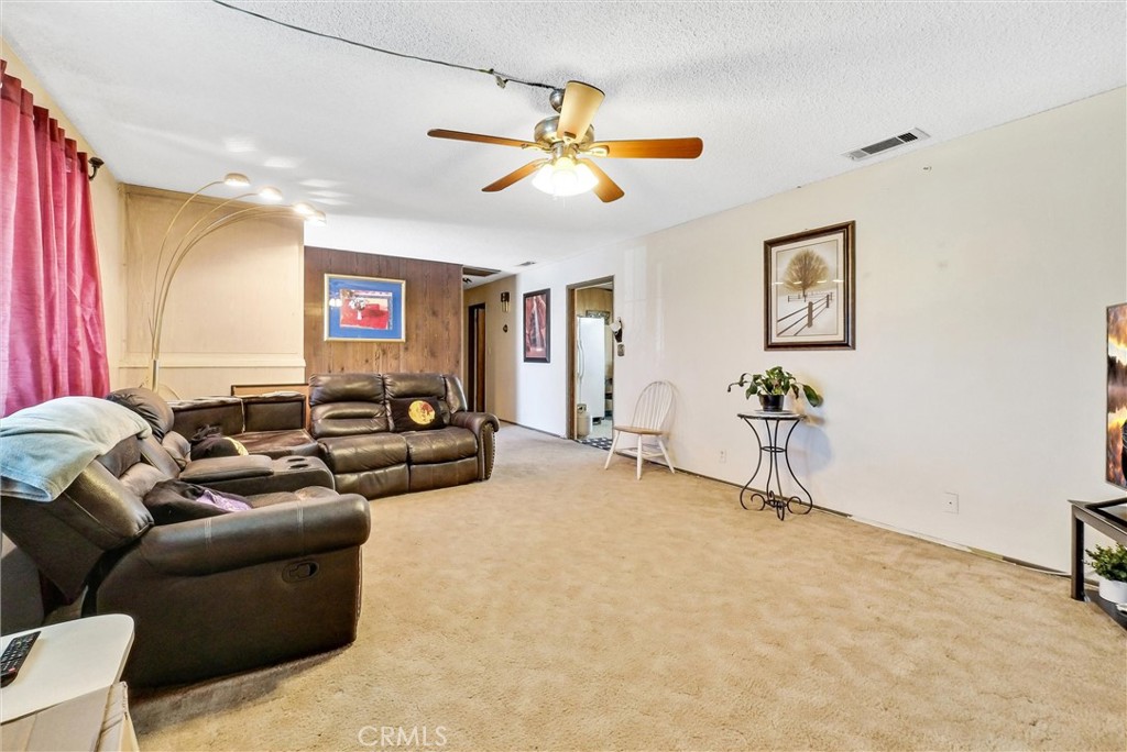 1165 W Olive Street Property Photo 35