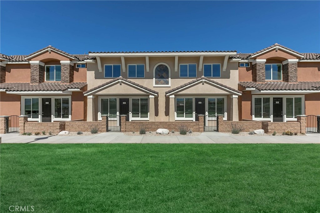 16854 Muscatel Property Photo 6
