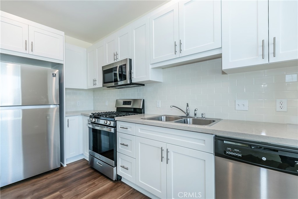 16852 Muscatel Property Photo 7