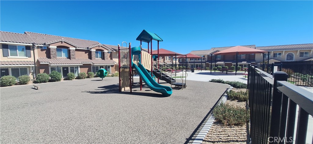 16852 Muscatel Property Photo 11