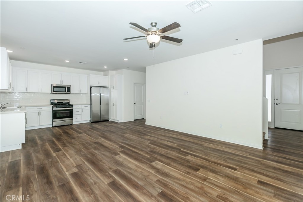 16852 Muscatel Property Photo 13