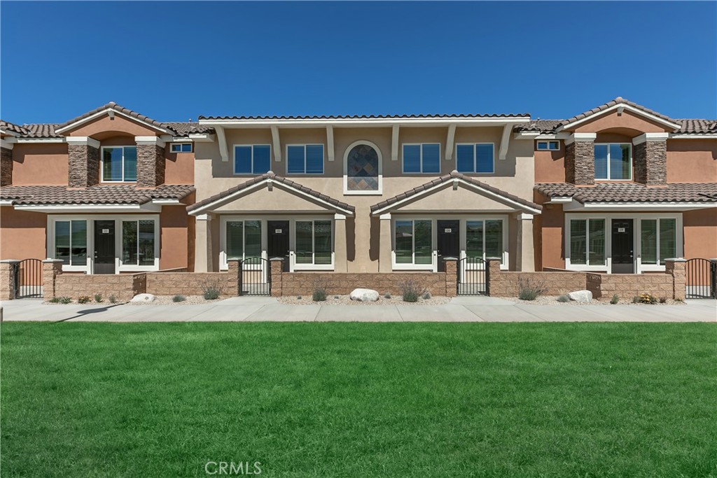 16852 Muscatel Property Photo 24