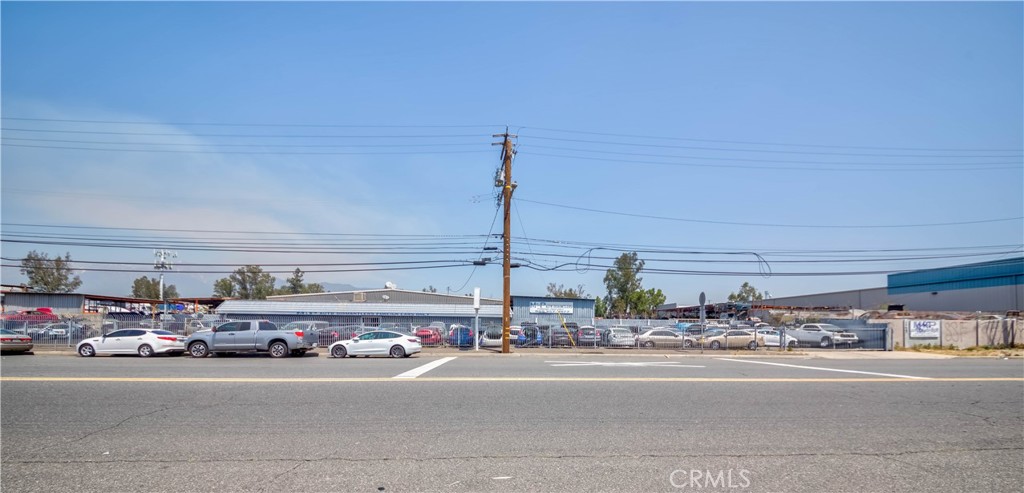 15682 Arrow Boulevard Property Photo