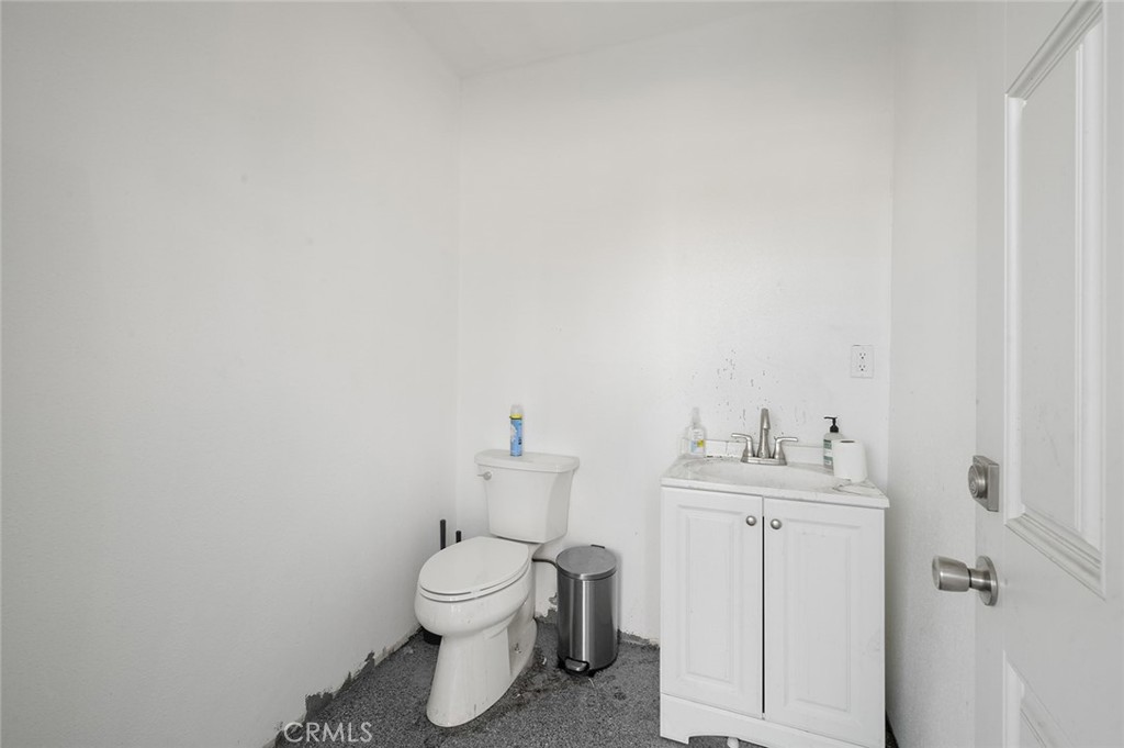 9501 Waterman Avenue Property Photo 20