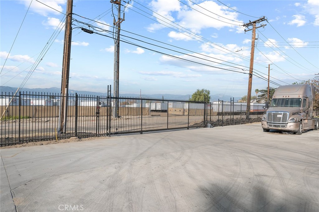 9501 Waterman Avenue Property Photo 24
