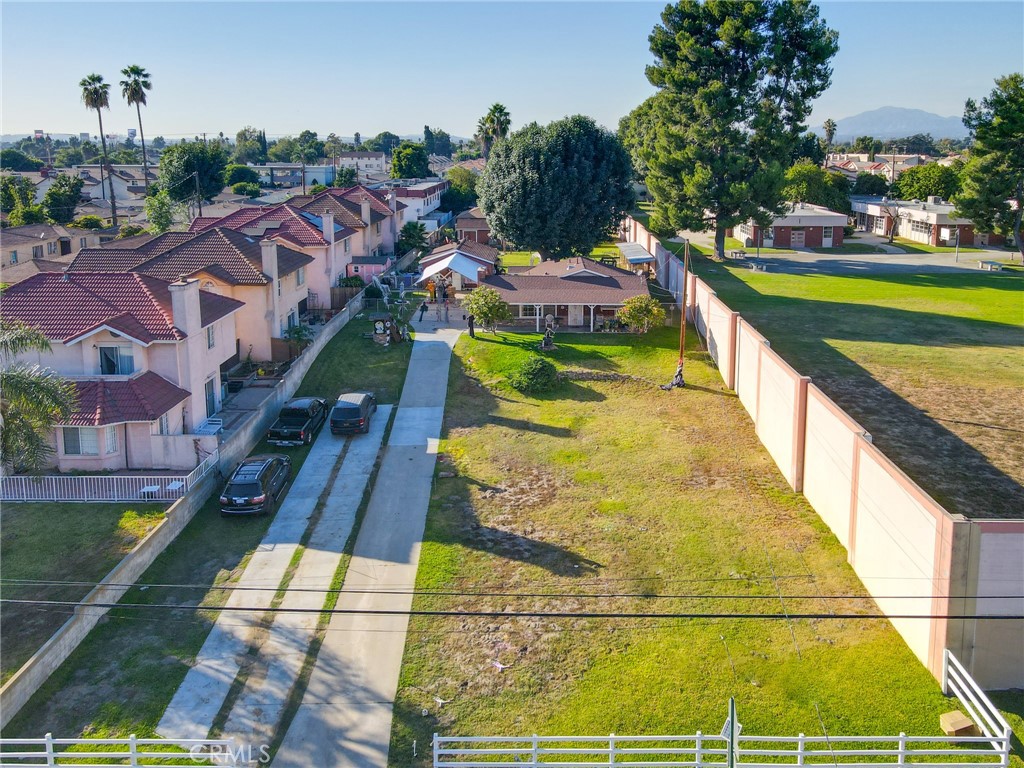 3903 Gilman Road Property Photo 2