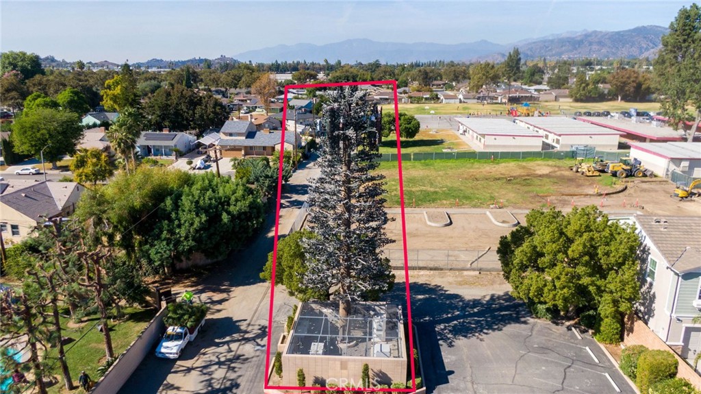 2055 N Garey Avenue Property Photo 14