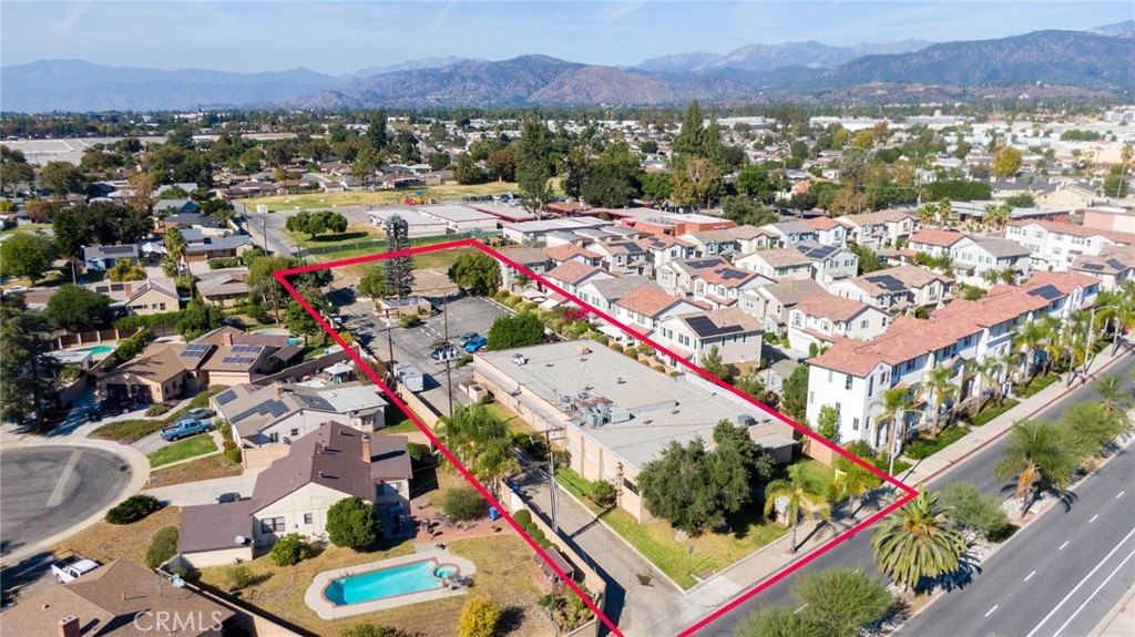 2055 N Garey Avenue Property Photo 15