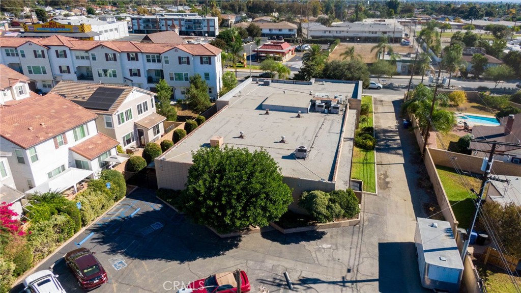 2055 N Garey Avenue Property Photo 18