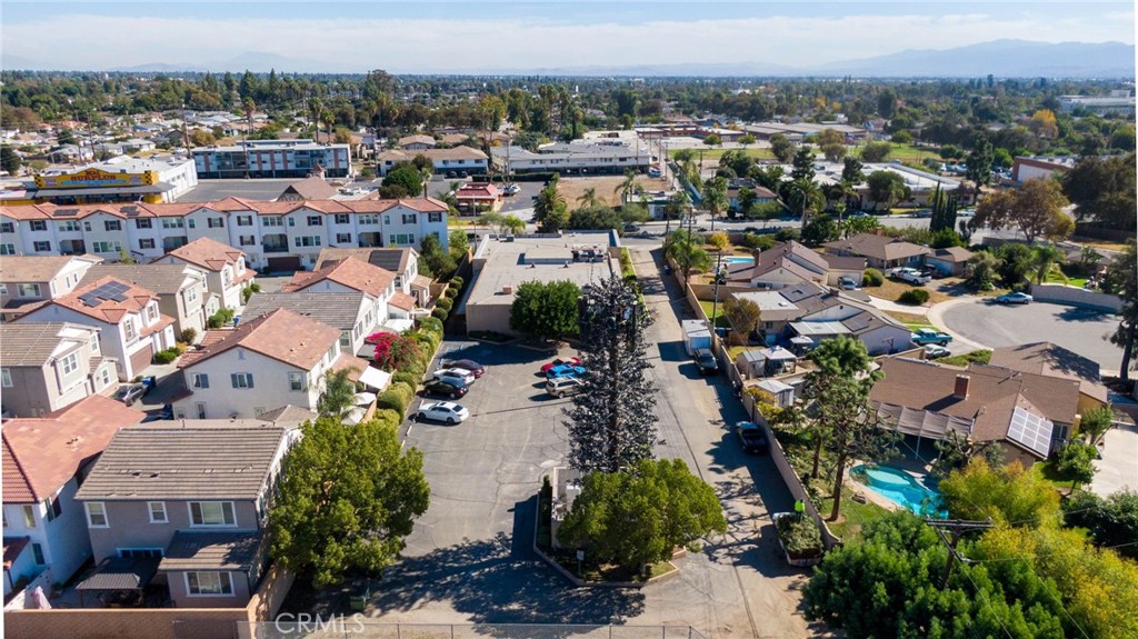 2055 N Garey Avenue Property Photo 20