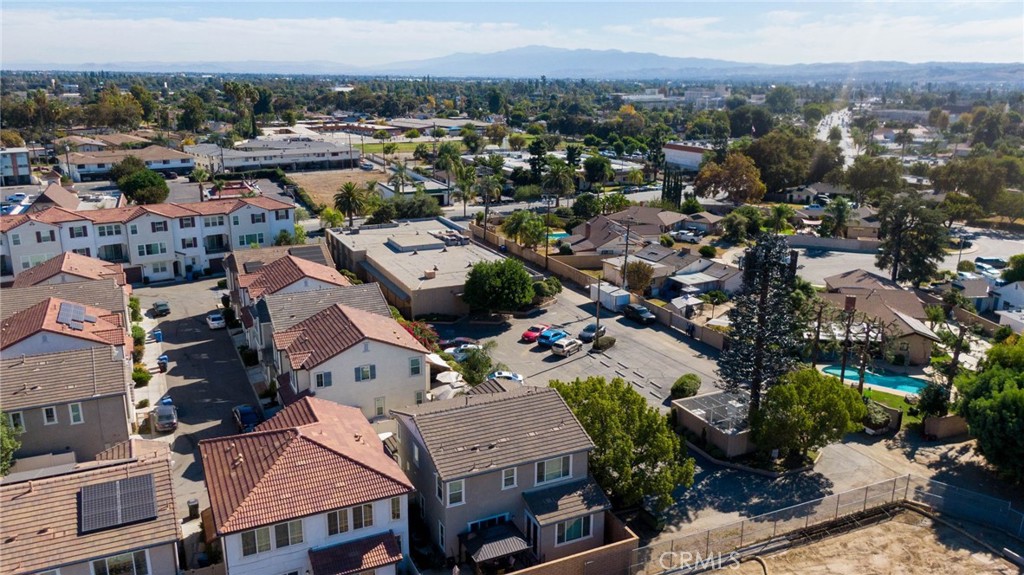 2055 N Garey Avenue Property Photo 23