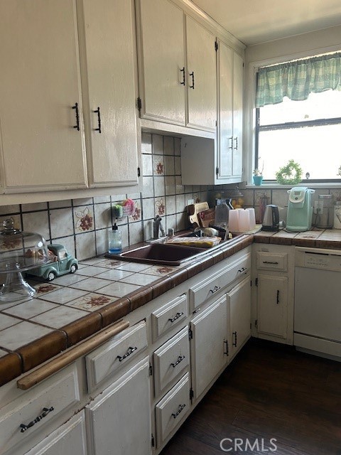 11326 Broaded Street Property Photo 5